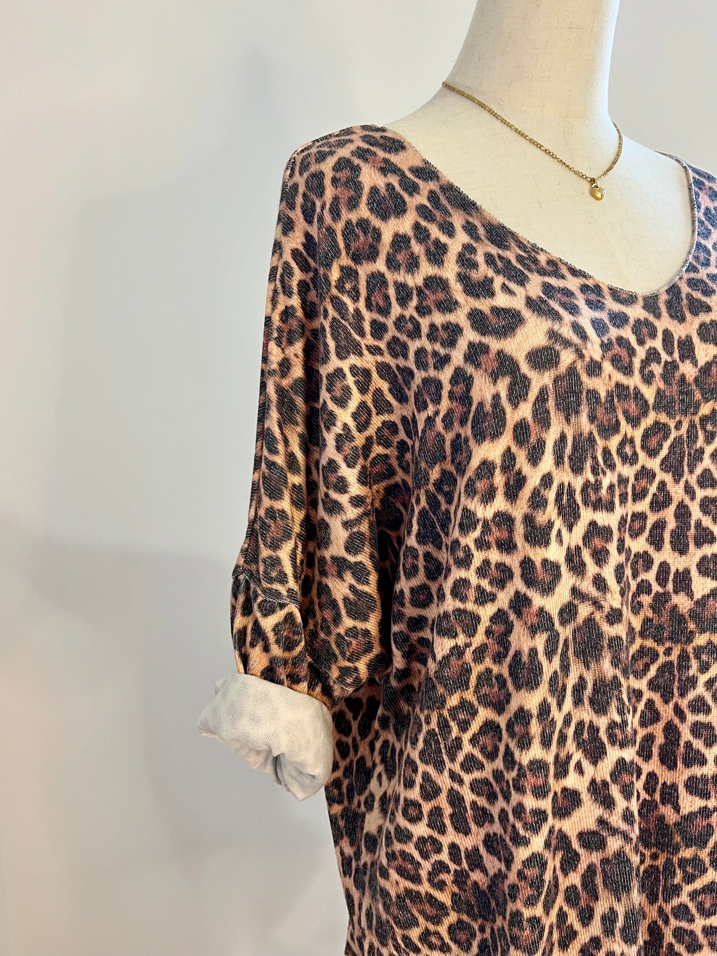 PULL LEGER IMPRIME COL V LEOPARD