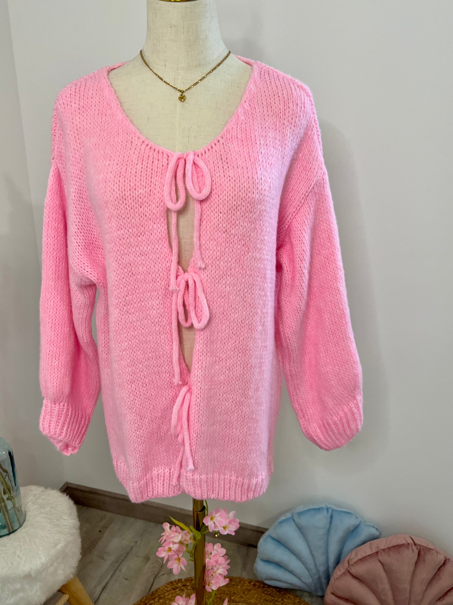 PULLOVER GILET NOEUDS ROSE